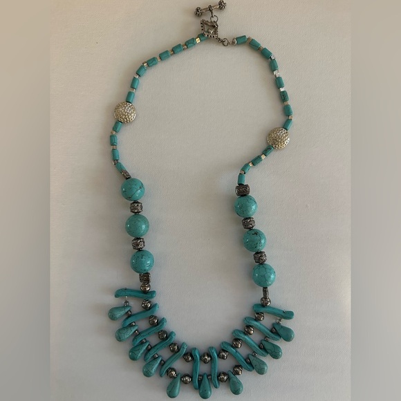 Jewelry - Turquoise Howlite Statement Necklace Silver Tone 26" Boho